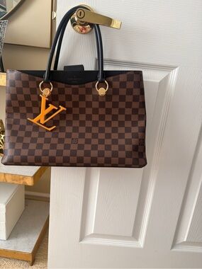 100% authentic Louis Vuitton riverside bag